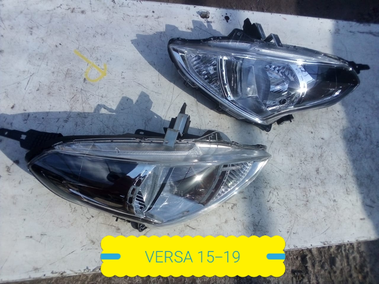 FAROS DELANTEROS NISSAN VERSA 2015 AL 2019